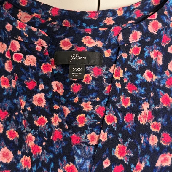 J. Crew Open V-Neck Top in Floral, size XXS - Picture 8 of 10